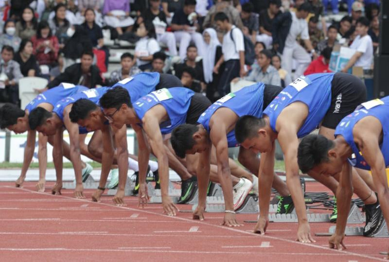Lari Jarak Pendek Pengertian Sejarah Teknik Dasar Dan Manfaat SAC 